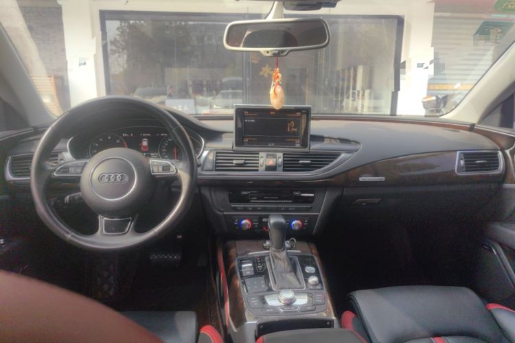 Used Audi A7 2018 50 TFSI quattro Comfort Model Center Console