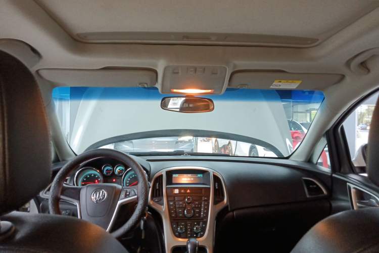 Used Buick GT 2014 XT 1.6L Automatic Fashion Edition Headliner