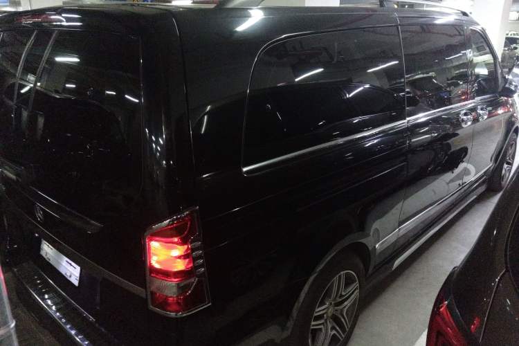 Used Mercedes-Benz V-Class 
