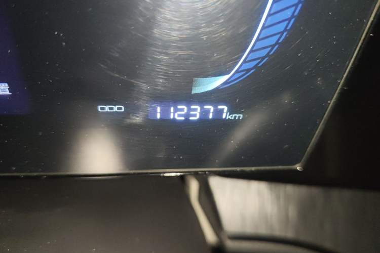 Used BYD Qin PLUS 2024 HONOR Edition DM-i 55KM Leading Model Odometer Close Up