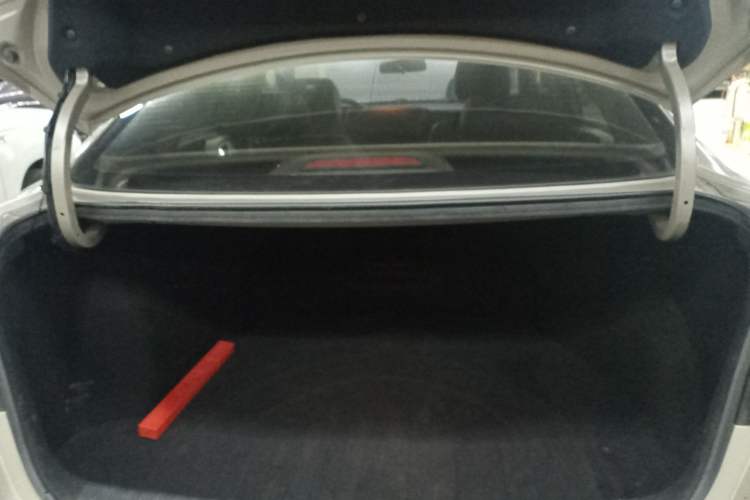 Used Hyundai Mistra 2014 1.8L Automatic Smart GLS Trunk