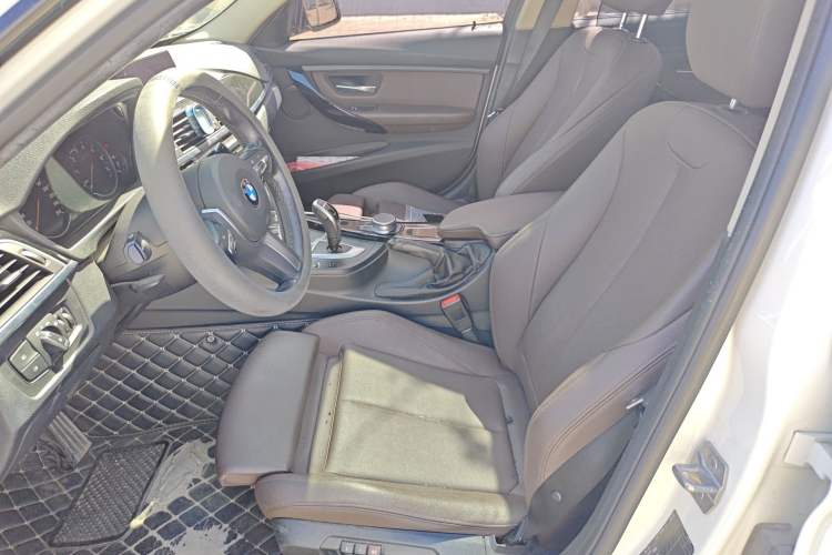 Used BMW 3 Series 2019 320Li M Sport Package Left Front Seat