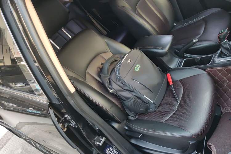 Used Baojun 560 2015 1.8L manual luxury version