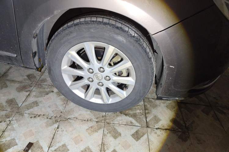 Used Buick GL8 2011 3.0L GT Luxury Business Haoya Edition
