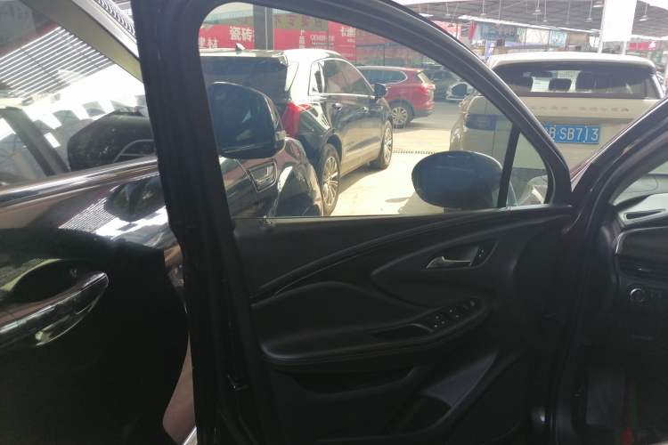 Used Buick Envision 2018 20T Two-Wheel-Drive Leading Model
