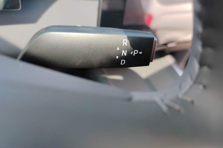 Used Nissan N6 2026 Model 180 Pro Gear Lever