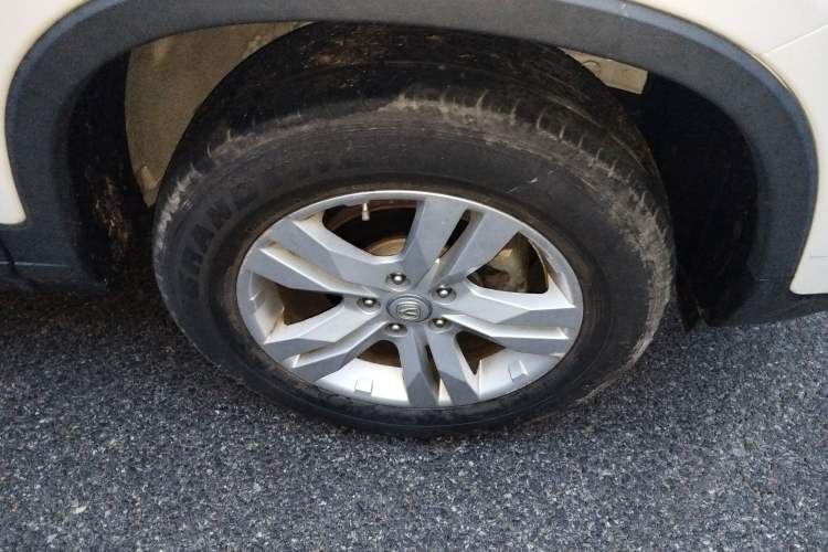 Used CHANGAN CS75 2017 Shangkui Edition 1.5T Automatic Fengyue Model Right Front Wheel Hub