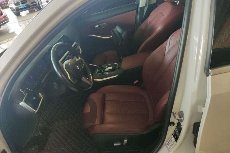 Used BMW 3 Series 2022 325i M Sport Package Left Front Seat