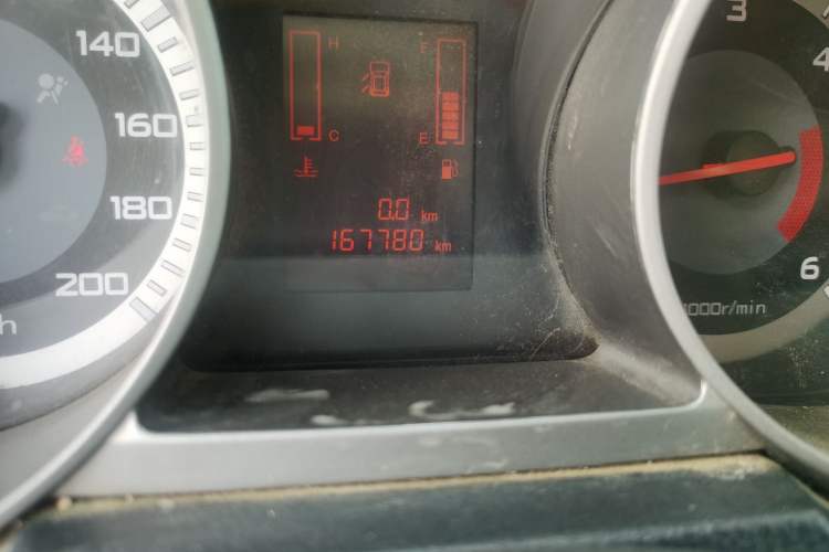 Used Land X8 2012 Explorer Edition 2.0T Diesel 4x4 Ultra-Luxury Model