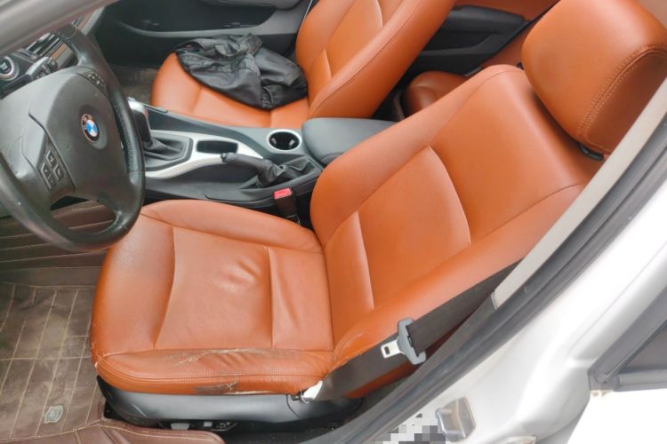 Used BMW X1 2013 sDrive18i Fashion Model Left Front Seat