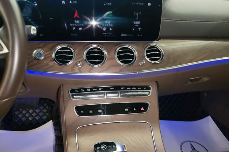 Used Mercedes-Benz E-Class 2023 Facelift E 260 L