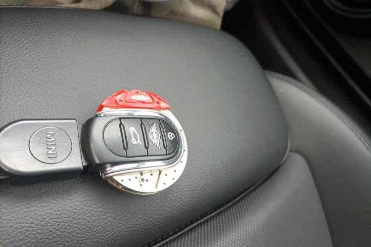 Used MINI MINI 2021 1.5T COOPER Classic Edition