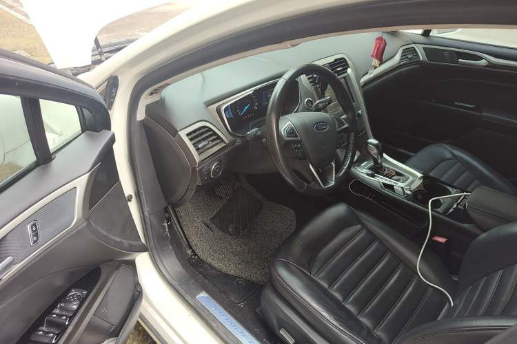 Used Ford Mondeo 2013 2.0L GTDi 200 Fashion Edition
