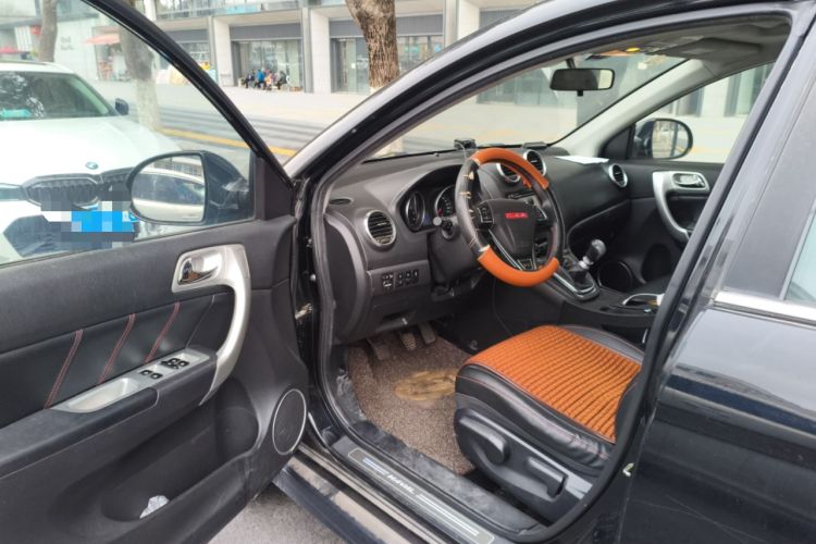 Used Haval H6 2015 Upgraded Model 1.5T Manual Two-Wheel Drive Elite Version