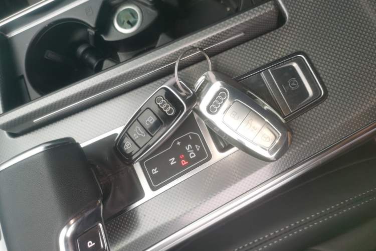 Used Audi A6L 2023 Revised 40 TFSI Luxury Dynamic Edition
