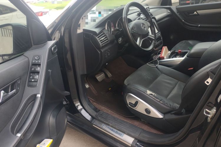 Used Mercedes-Benz R-Class 2014 R 320 4MATIC Business Model Driver Seat