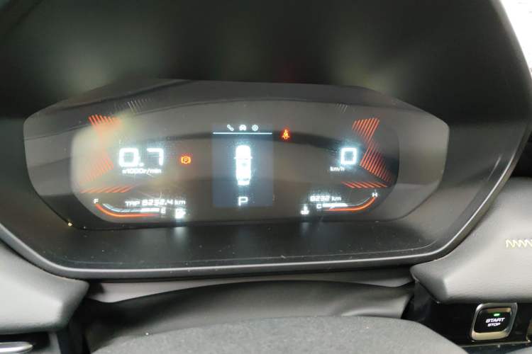 Used Wuling Alvez 2022 1.5T CVT Trendy & Cool Edition