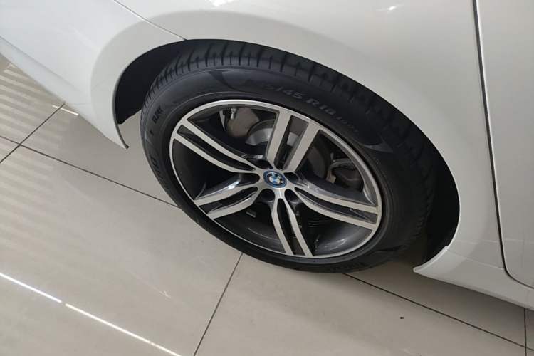 Used BMW 5 Series New Energy 2022 535Le Luxury Package
