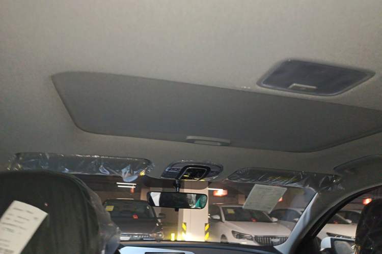 Used Hyundai Elantra 2023 1.5L CVT GLX Elite Edition Headliner