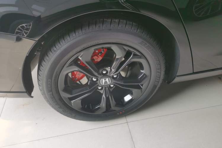 Used Honda Accord 2025 Sport Series 260TURBO Luxury Edition Right Rear Wheel Hub