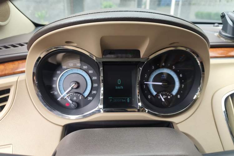 Used Buick LaCrosse 2012 2.4L SIDI Elegant Edition Instrument Cluster