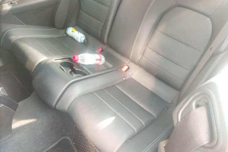 Used Mercedes-Benz E-Class 2010 E 260 CGI Coupe
