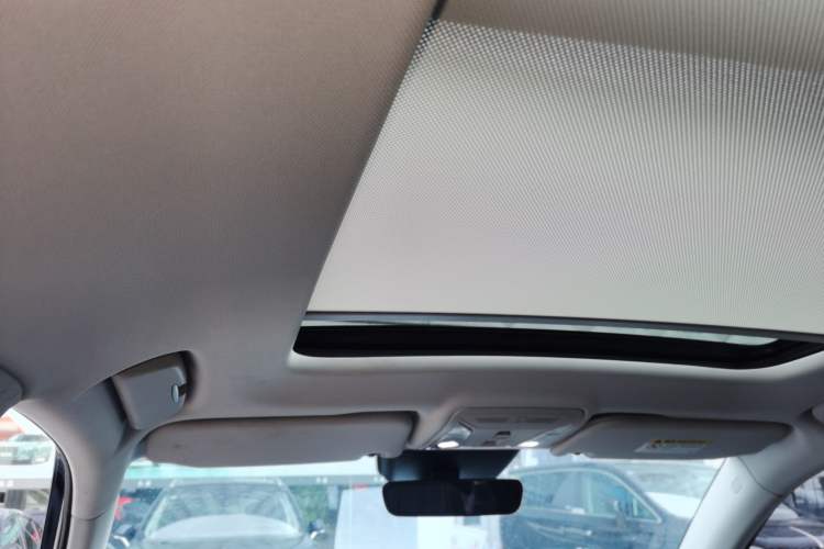 Used Hongqi HS5 2022 Revised Version 2.0T Smart Connect Flagship Edition
