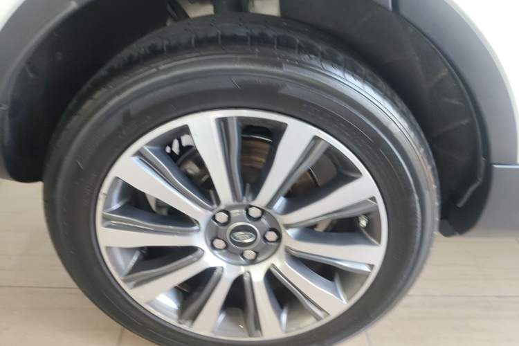 Used Land Rover Range Rover Evoque 2018 240 PS SE Smart Brilliance Edition
