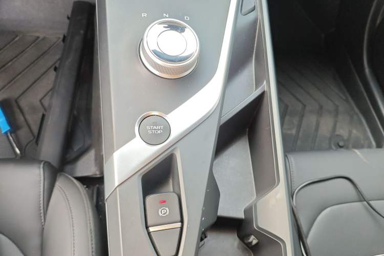 Used Geometry A 2024 410KM Travel Edition Gear Lever