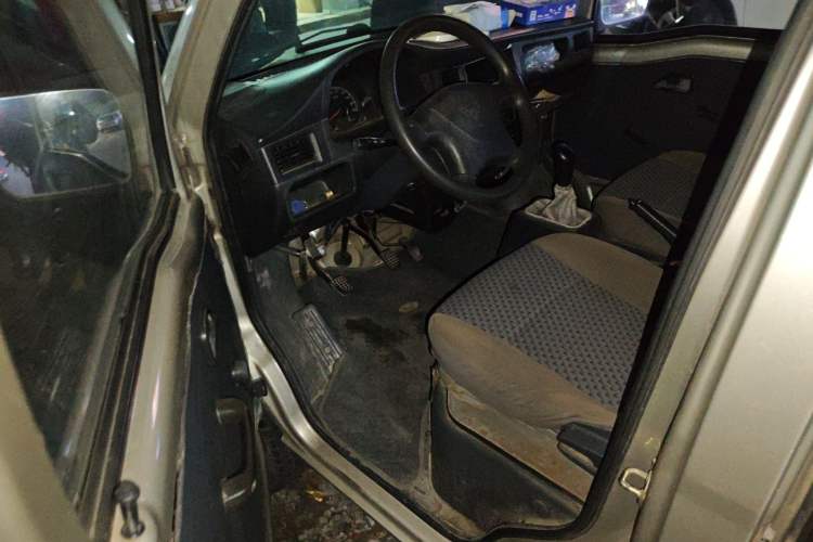 Used Wuling Zhiguang 2013 1.0L Practical Version
