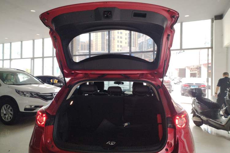 Used Mazda 3 Axela 2017 Hatchback 1.5L Automatic Luxury Model Emission Standard China V