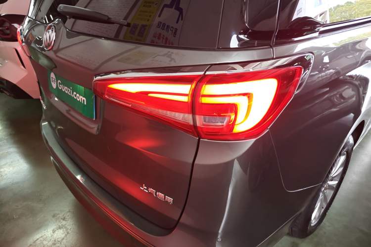 Used Buick GL8 2017 ES 28T Comfort Model China V Standard
