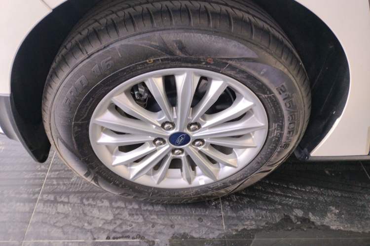 Used Ford Focus 2019 Hatchback EcoBoost 180 Automatic Trendy Model