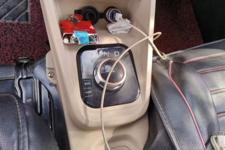 Used CHANGAN KUAYUE Xing V7 EV 2022 Standard Model 240 km Gear Lever