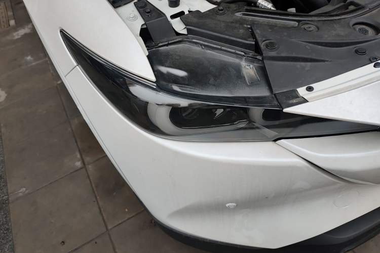 Used Mazda CX-5 2024 2.0L Automatic Two-Wheel Drive ZhiShang Pro Right Front Headlight