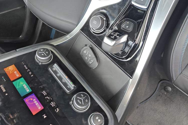 Used Lynk & Co 01 EM-P 2018 1.5T PHEV JingPro National Emission Standard V Interior 1