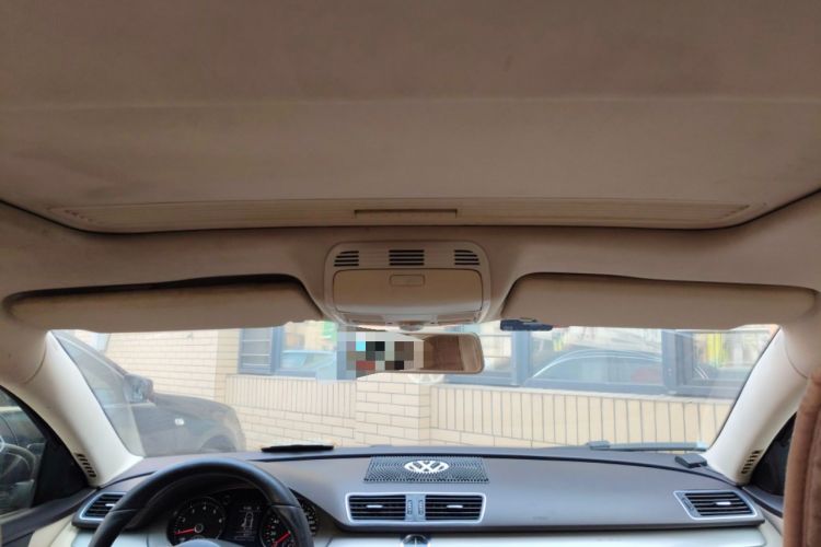 Used Volkswagen Magotan 2012 Revised Version 1.8TSI Leading Edition Headliner