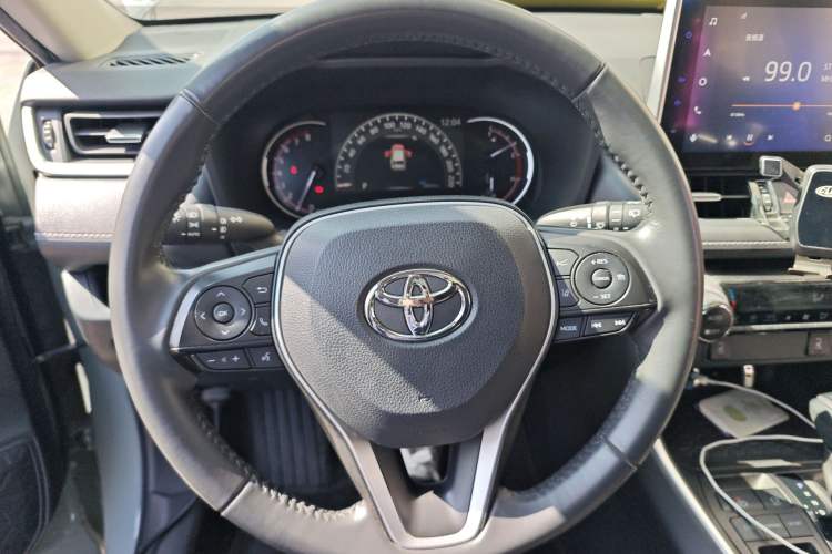 Used Toyota RAV4 2021 2.0L CVT Two-Wheel Drive Fashion PLUS Edition
