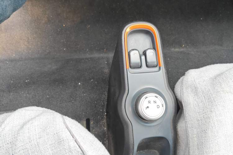 Used Baojun E100 2019 250KM Smart Drive Edition Gear Lever