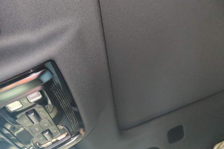 Used Formula Leopard 5 2023 Navigator Edition Headliner