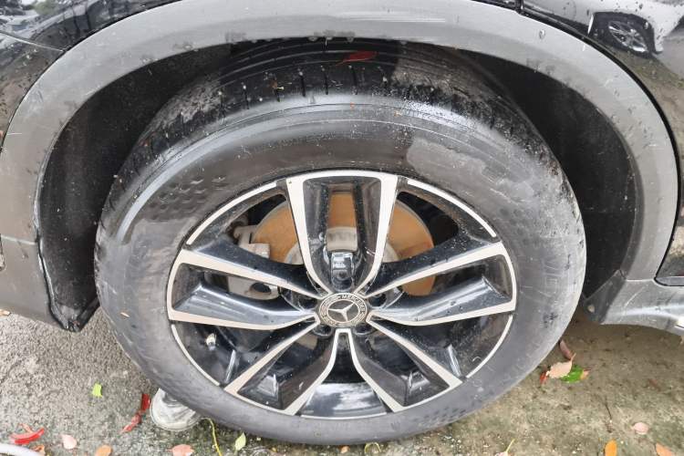 Used Mercedes-Benz GLC 2020 GLC 300 L 4MATIC Dynamic Edition Right Rear Wheel Hub