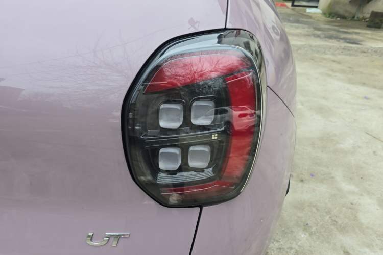 Used AION UT 2025 330 Starlight Edition
