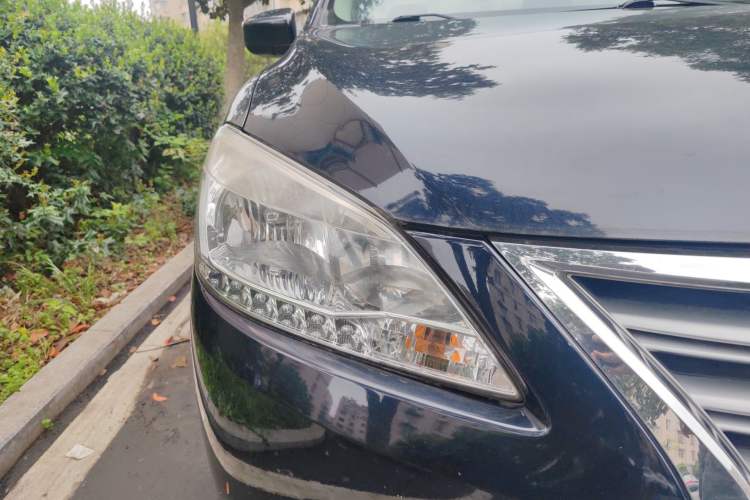 Used Nissan Sylphy 2014 1.6XV CVT Deluxe Edition Right Front Headlight