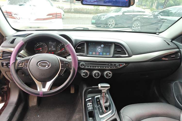 Used GAC Trumpchi GA6 2016 235T DCT Elite Edition Center Console