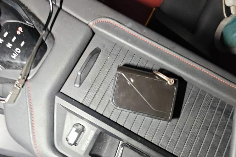 Used Lynk & Co 06 2020 1.5T JinPro model
