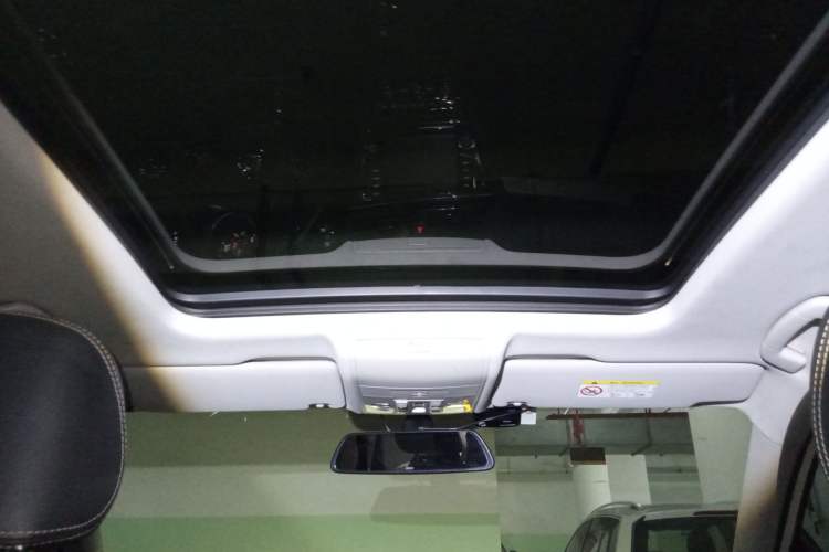 Used Volkswagen Tiguan L 2018 330TSI Automatic Two-Wheel Drive Luxury Edition Headliner