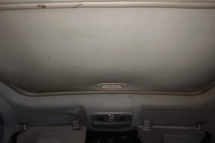 Used CHANGAN CS35 2012 1.6L Automatic Luxury Version China IV Standard