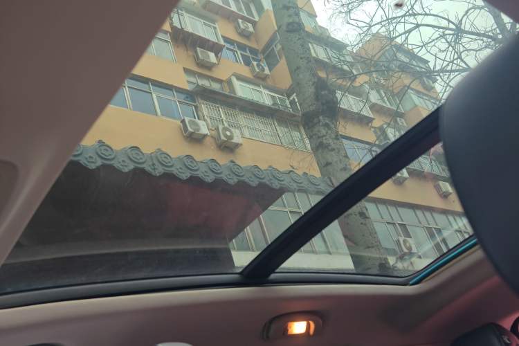 Used Roewe RX5 2016 20T Two-Wheel Drive Automatic Internet Smart Edition