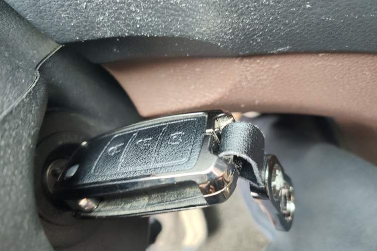 Used FORTHING Joyear X5 2016 1.6L Manual Luxury Edition
