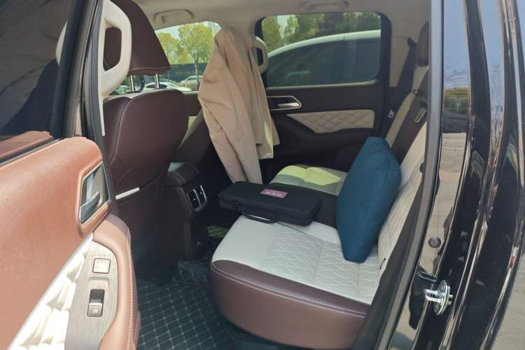 Used Great Wall Poer 2021 2.0T Global Version Automatic Gasoline 4x4 Prestige Standard Box with Trailer Capability GW4C20B